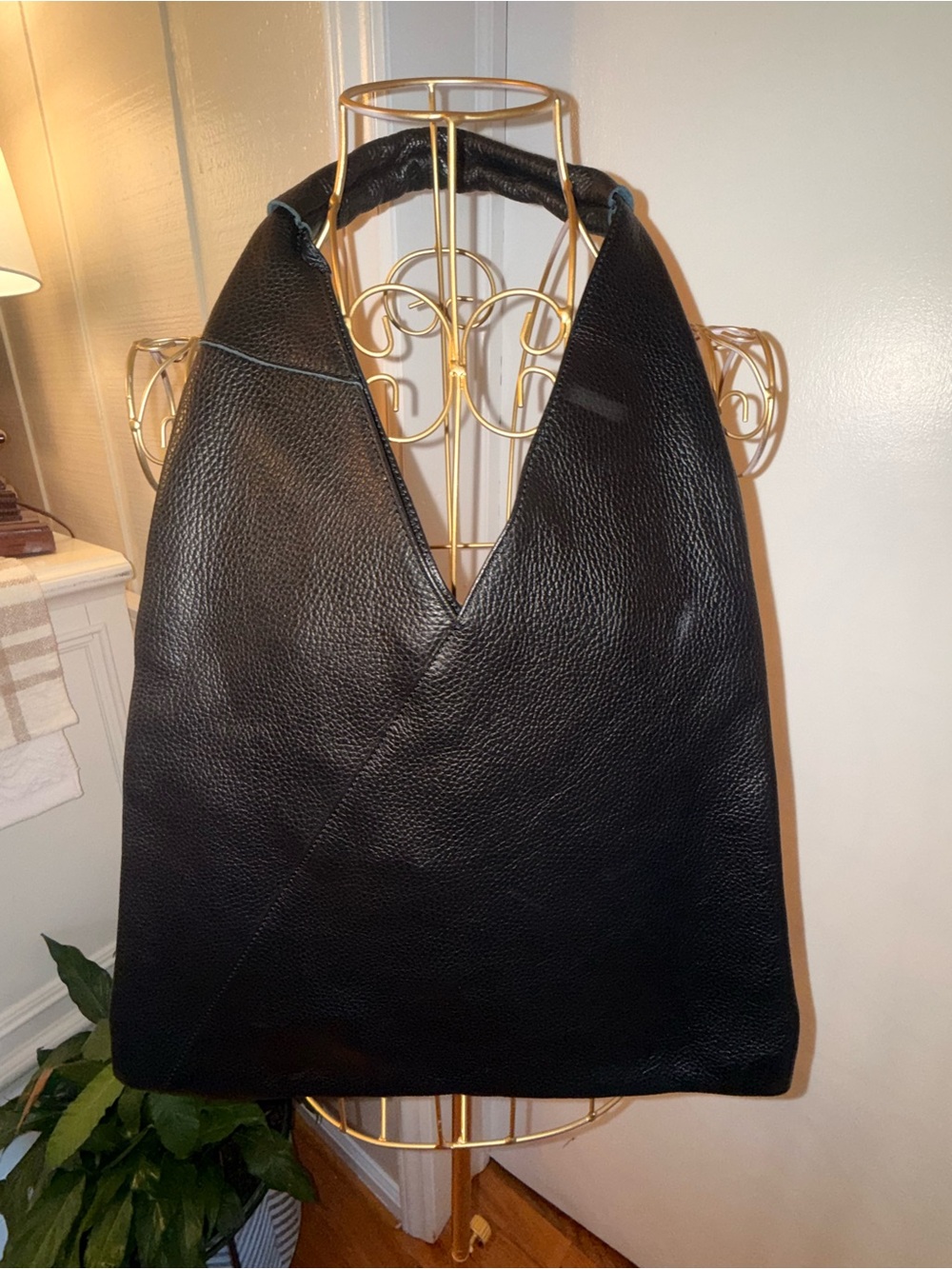 Vera Pelle Black Pebbled Leather Tote